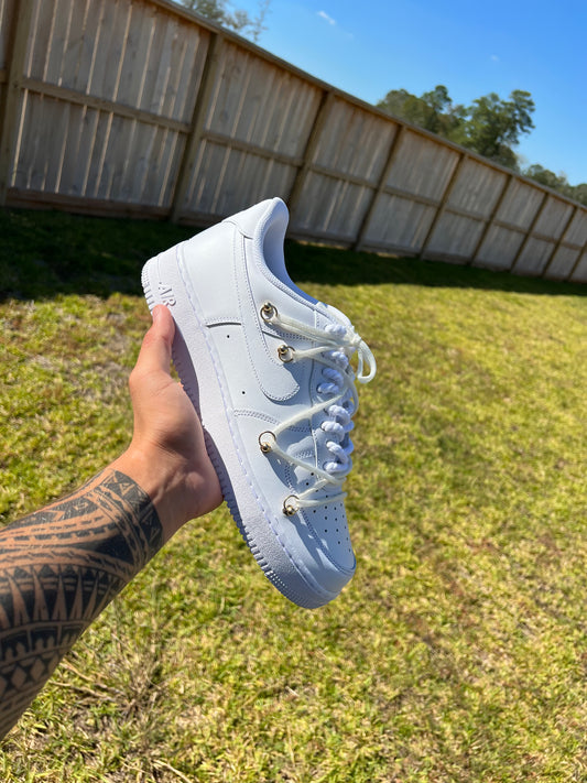 Triple white – Hand-Painted Custom Nike Air Force 1 Sneakers | KloudCustoms