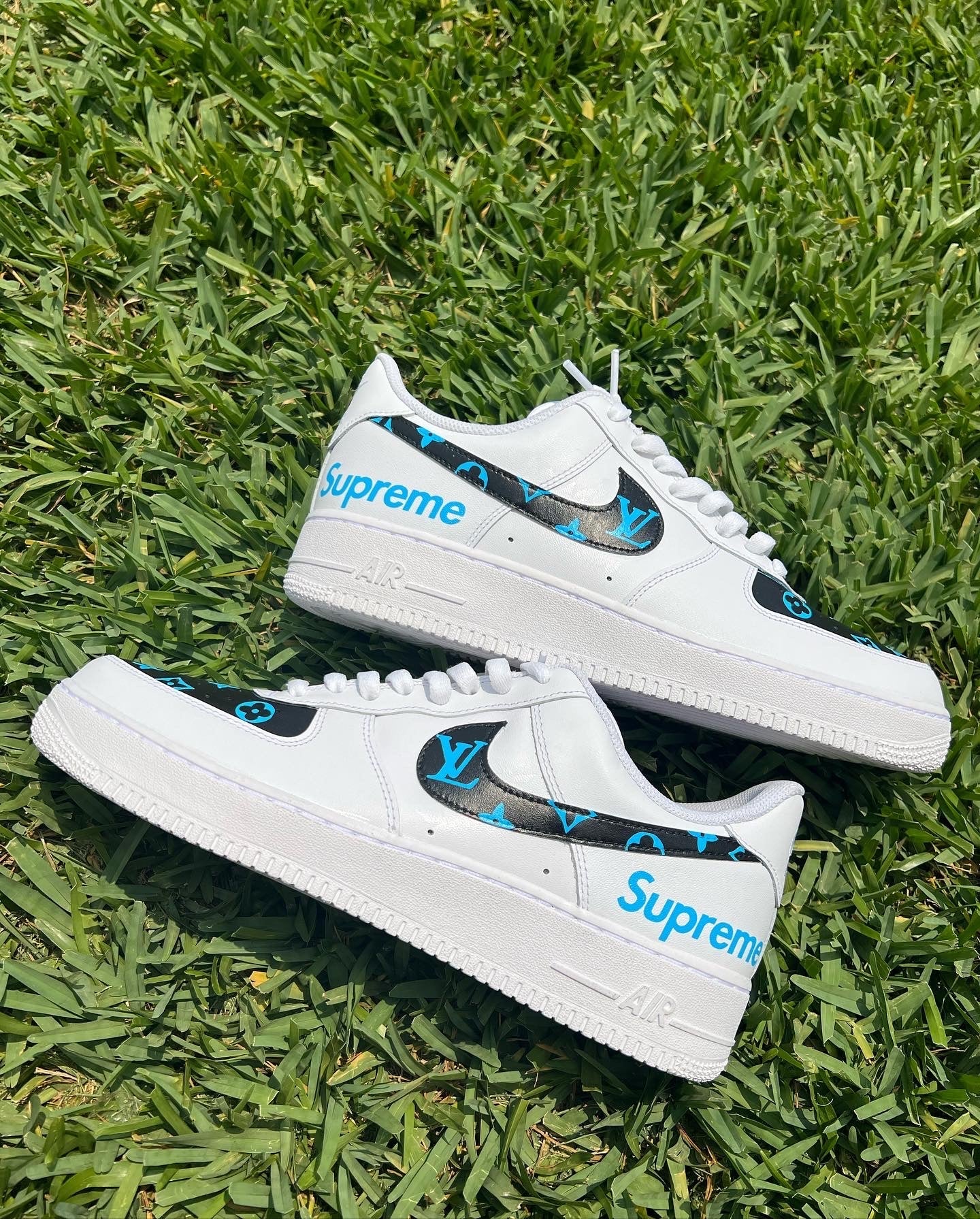 Custom White, Black & Blue Pattern Low-Top Sneakers – Hand-Painted Streetwear Style