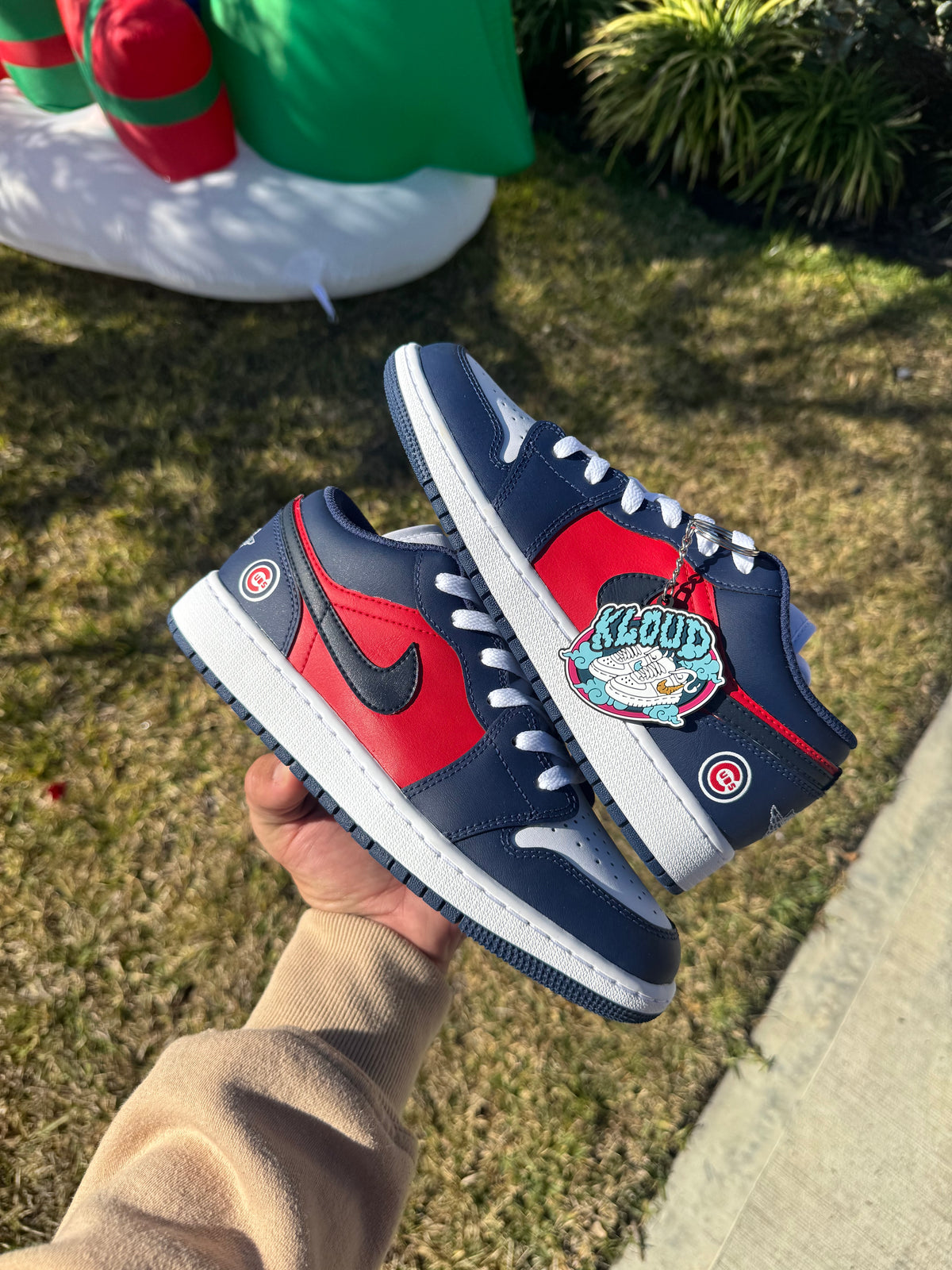 Custom Chicago Baseball City Pride Retro Low-Top Sneakers – Hand-Painted Navy Blue & Red Low-Tops with City Baseball "C" Logo Heel Detail, Red Wing Panel, Navy Swoosh & White Midsole
